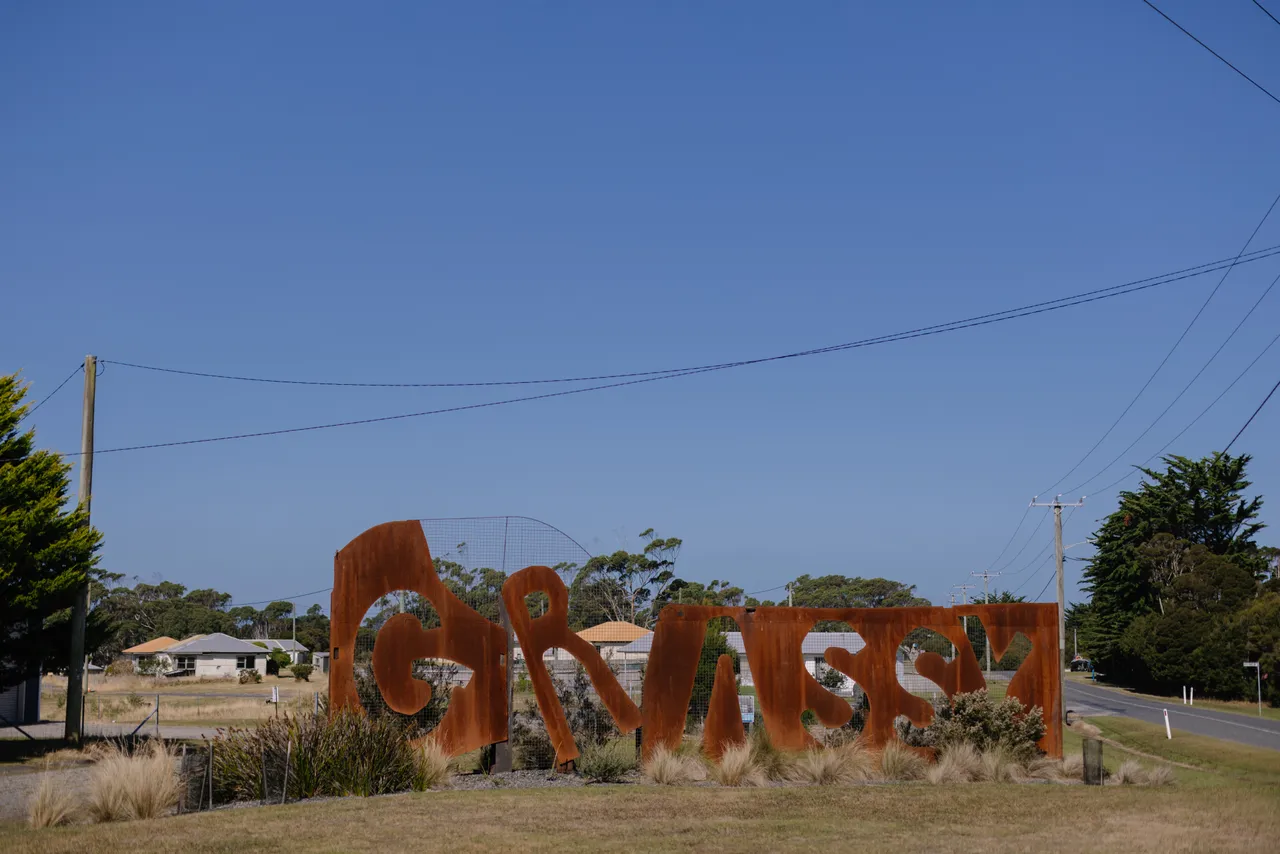 Grassy Sign