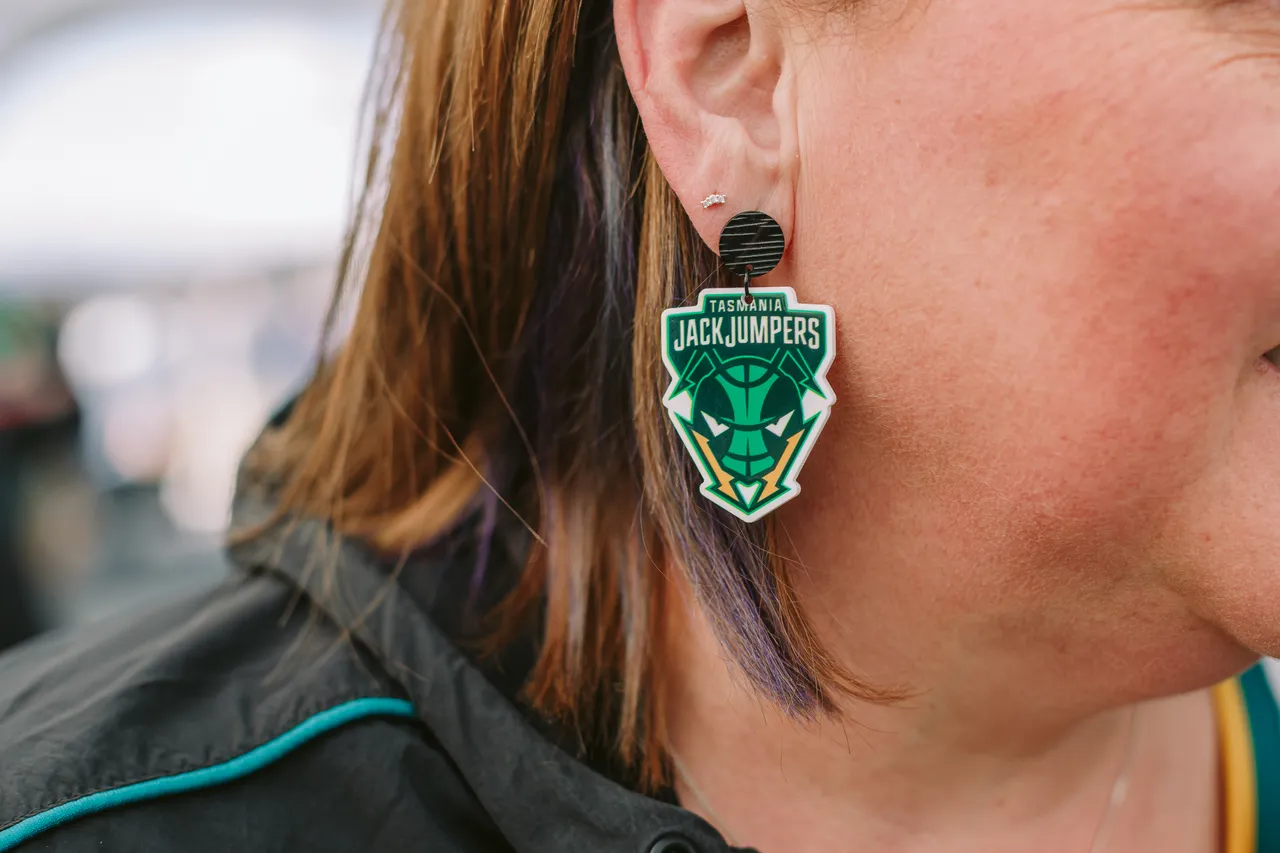 Tasmania JackJumper Earring