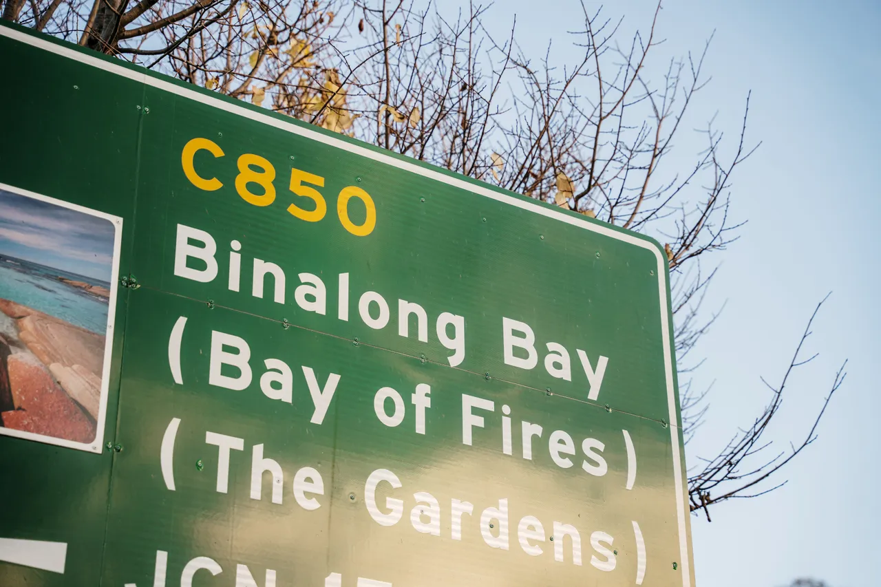 Bay of Fires Road Sign