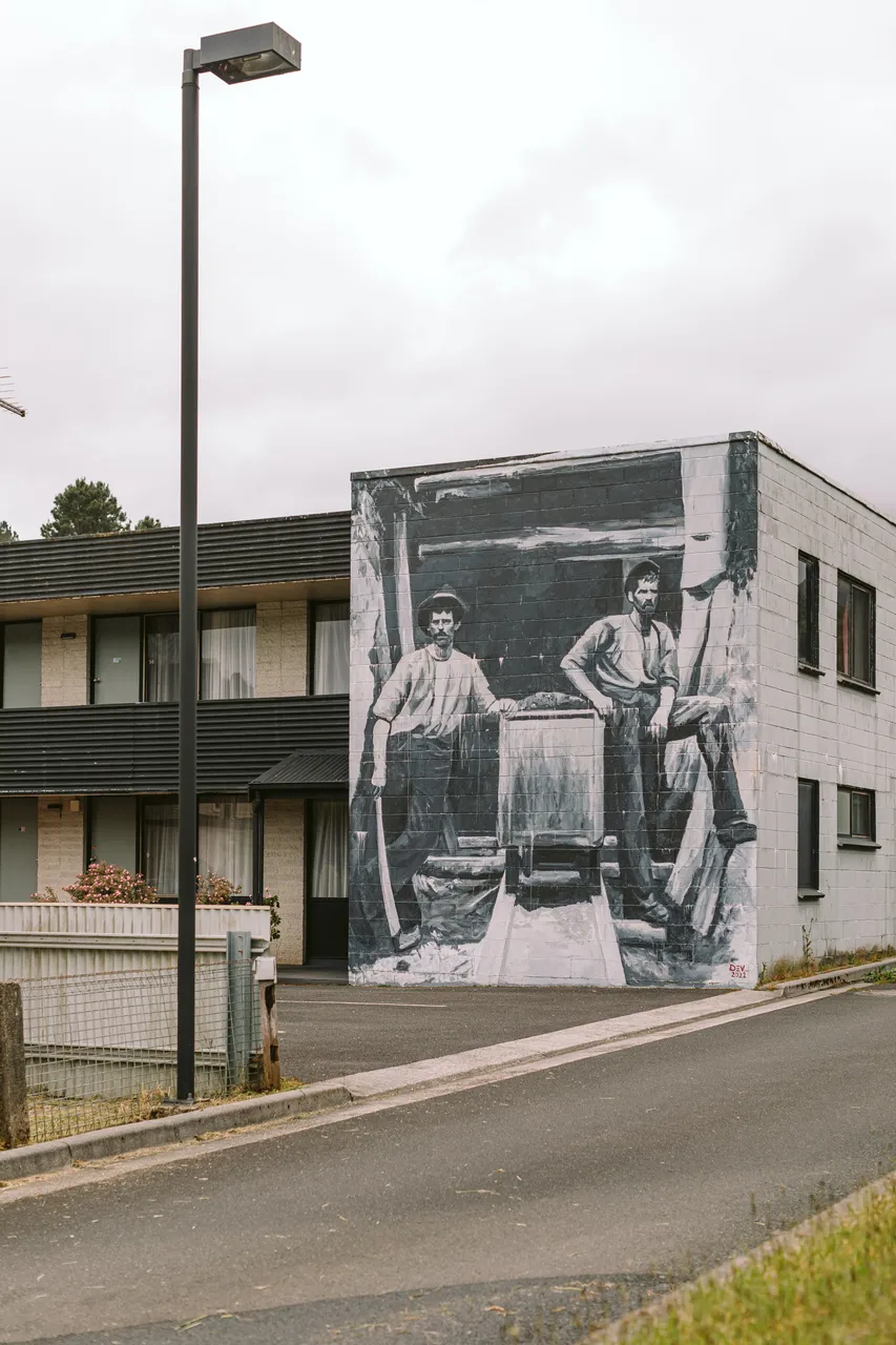 Mural in Queenstown