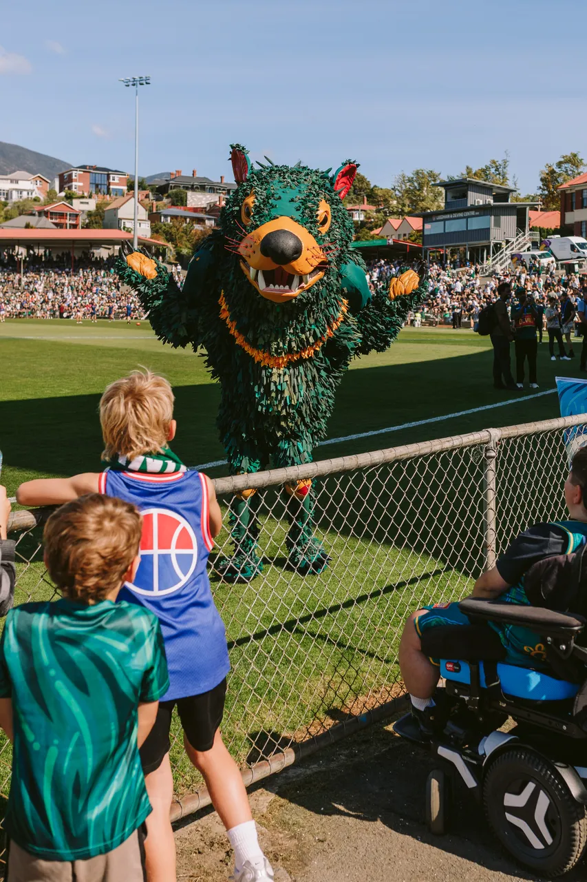 Rum'un Tasmania Devils Mascot