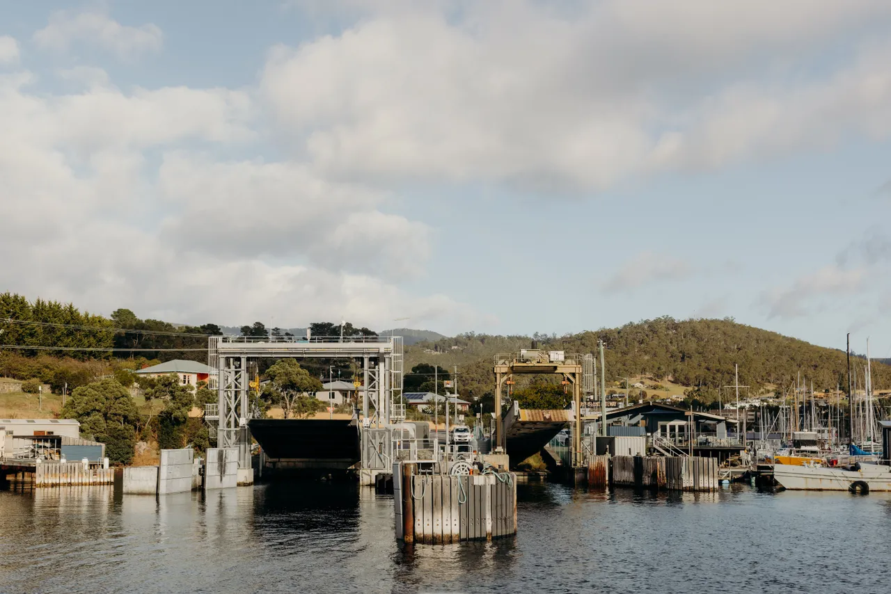 Bruny Island Ferry