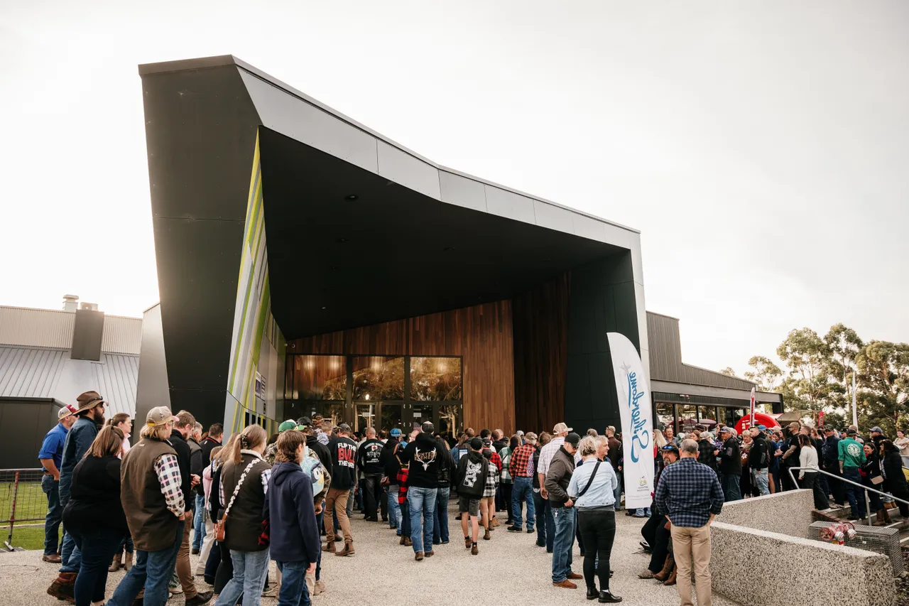 Crowd Outside the Silverdome