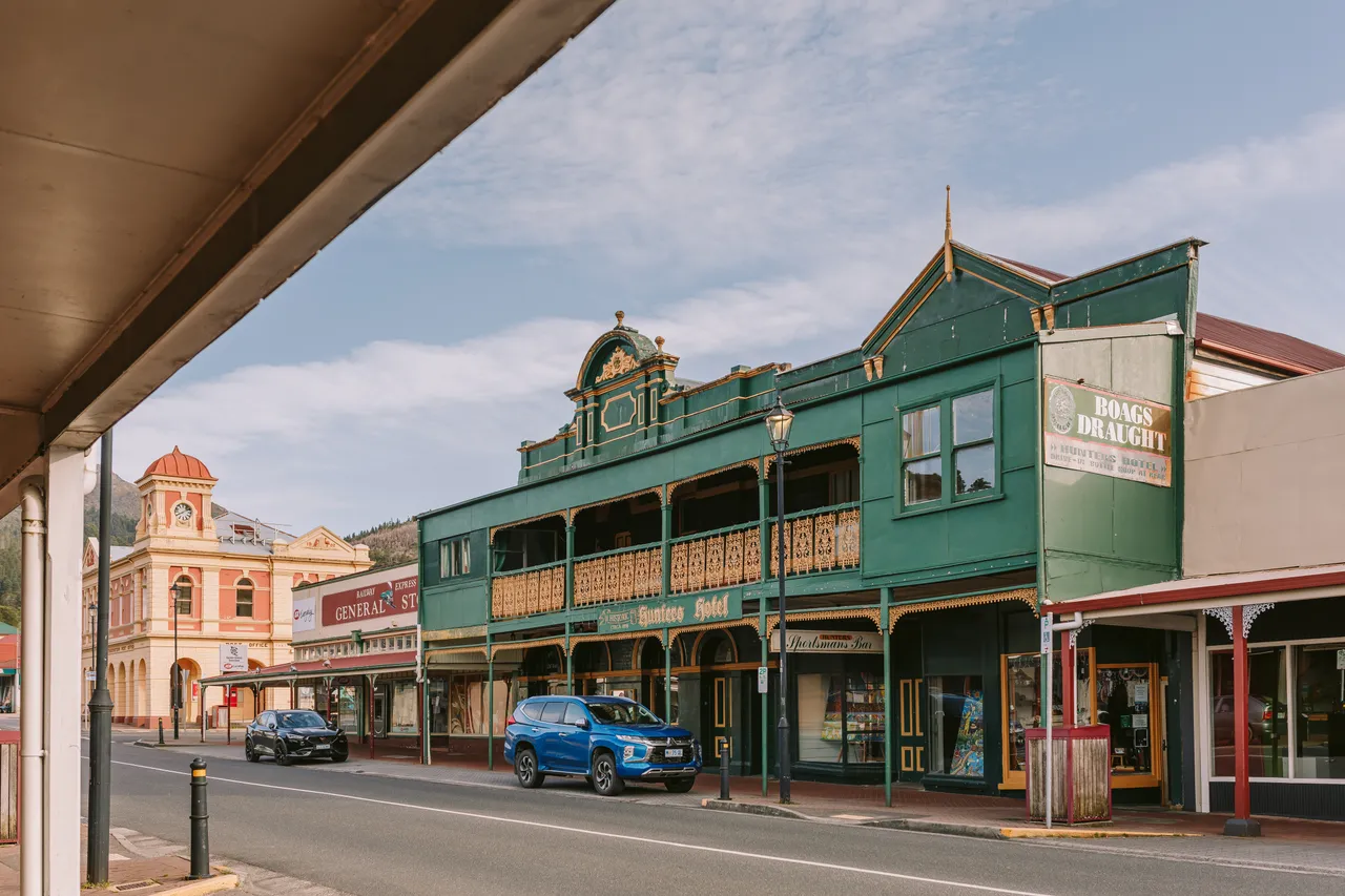 Queenstown Streetscape