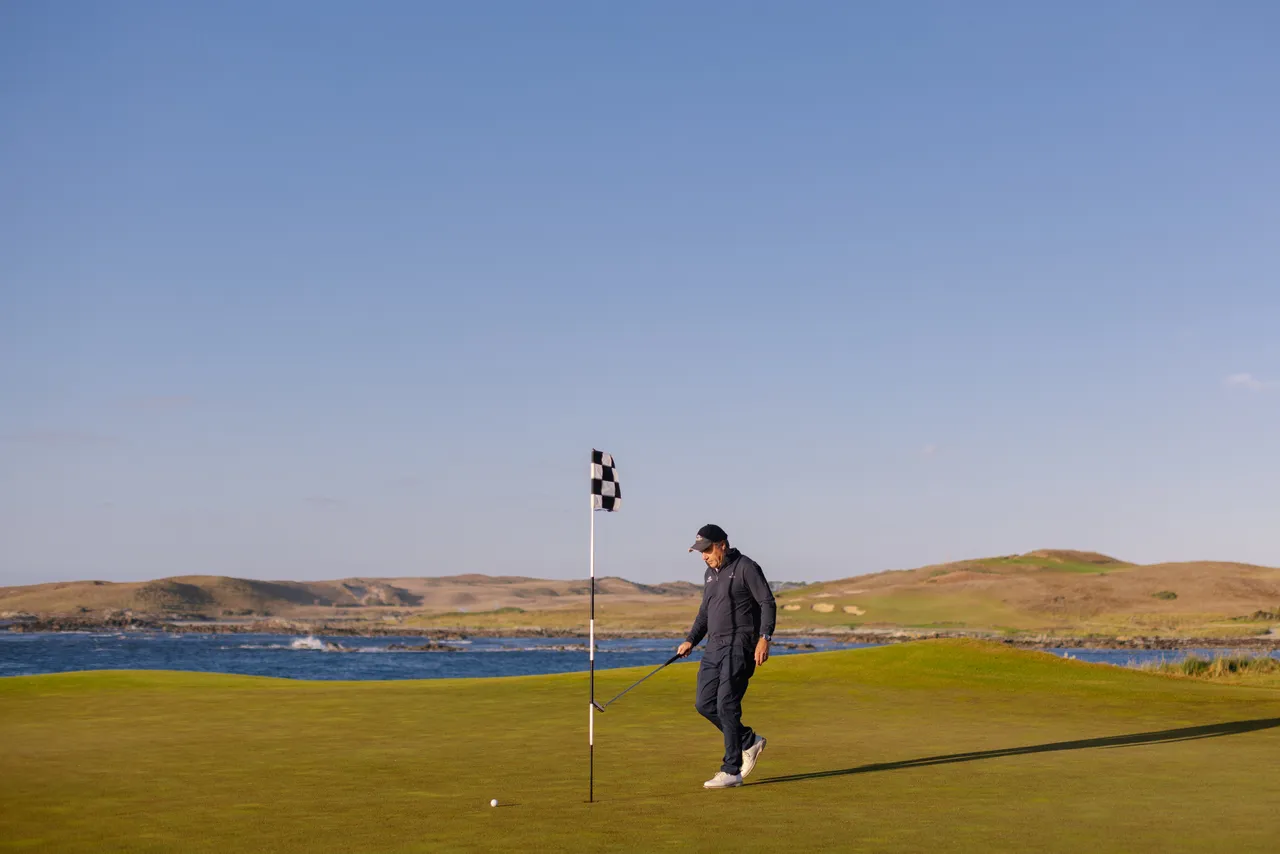 Golfer at Ocean Dunes Golf Course