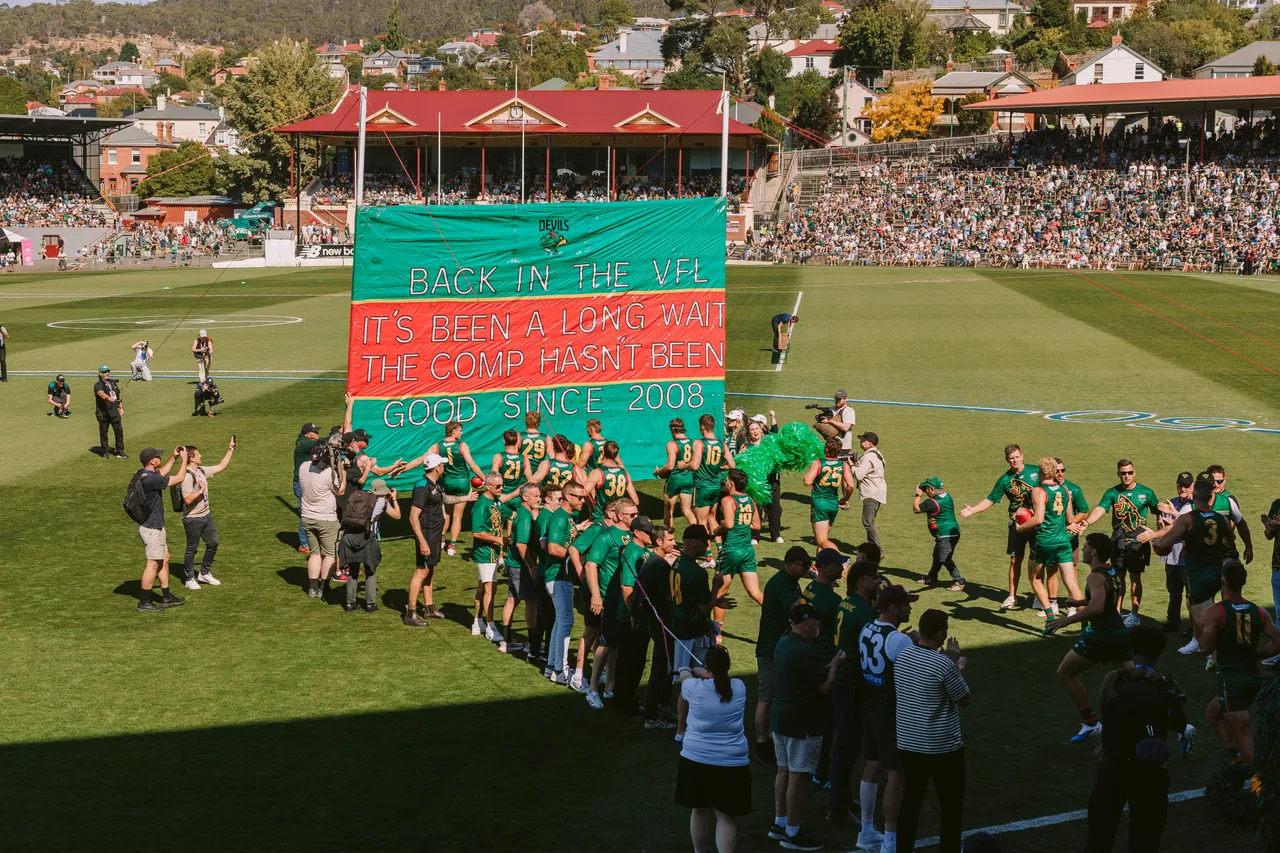 Tasmania Devils Banner