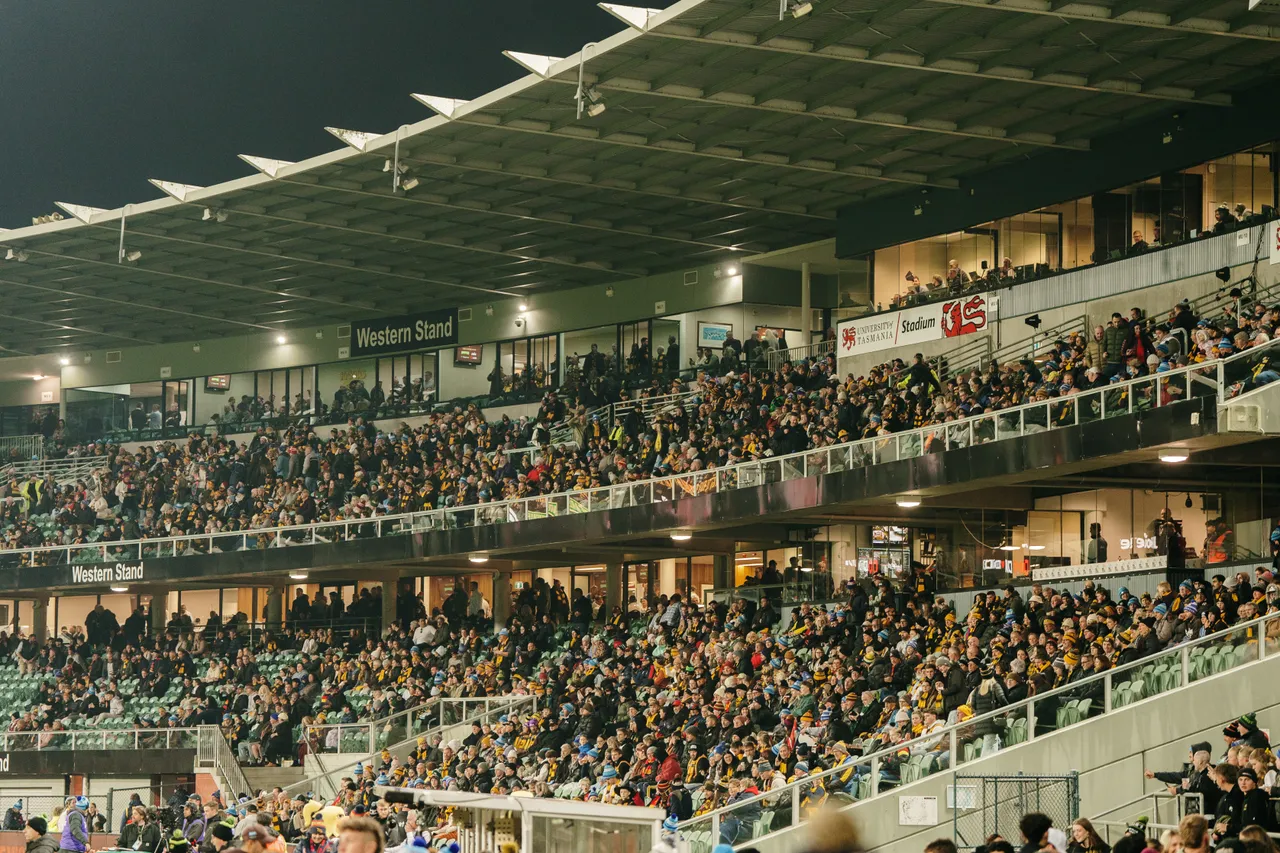 Spectators at UTAS Stadium
