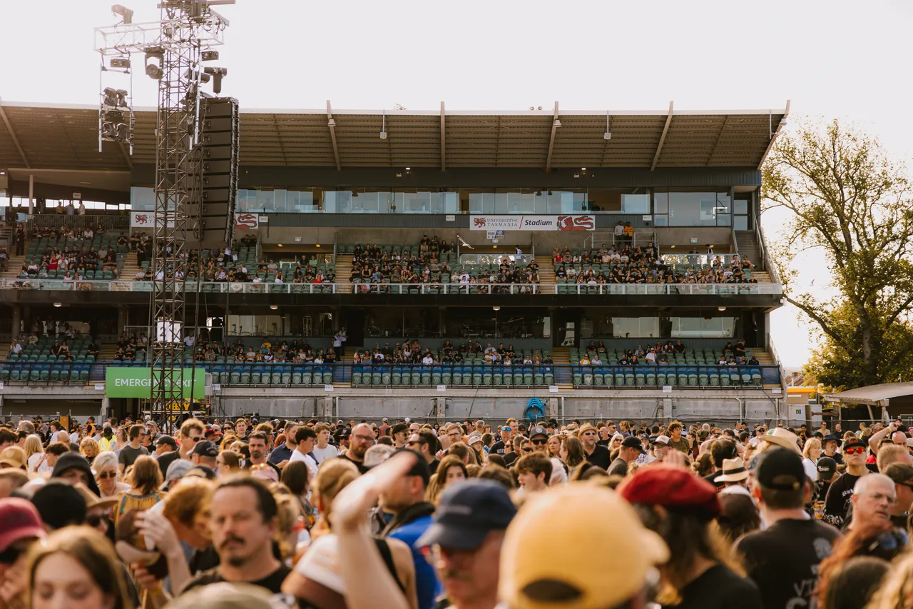 BT-StadiumsTas-FooFighers-Toolkit-46