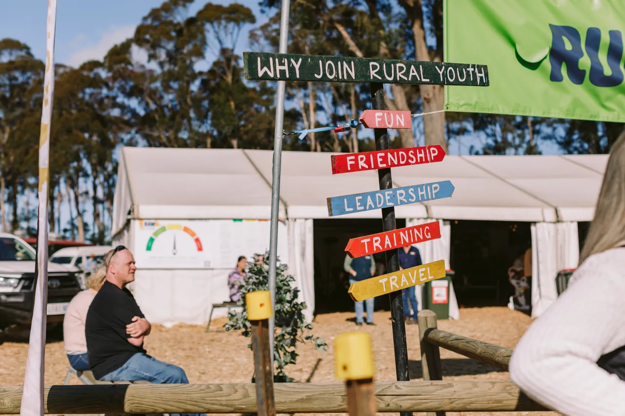 Youth Sign at Agfest