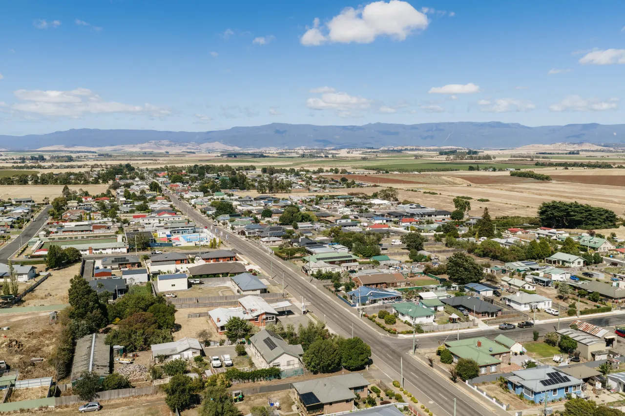 Cressy Aerial