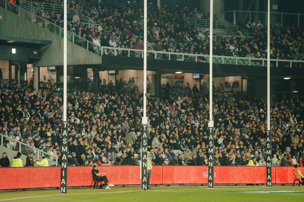 Goal Posts at UTAS Stadium