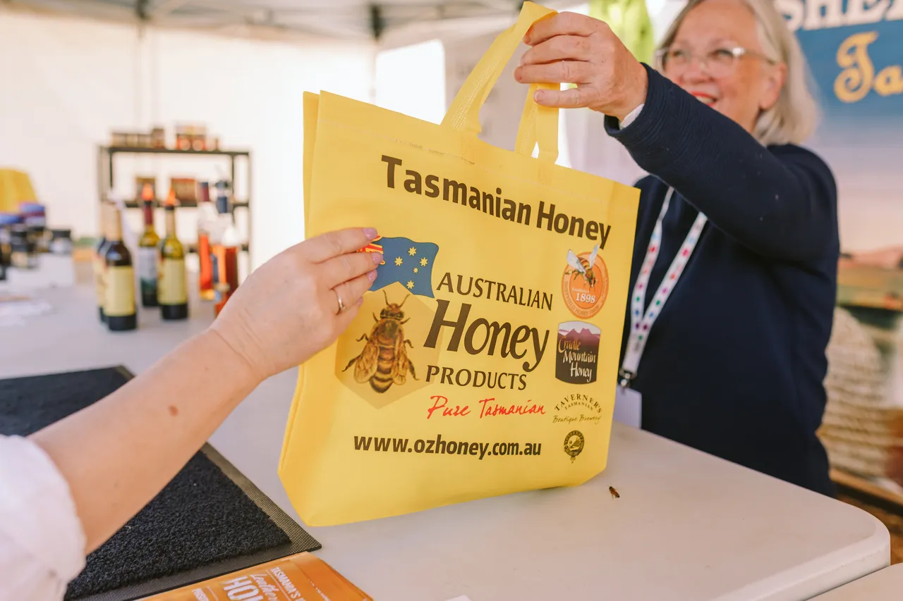 Tasmanian Honey Shopping Bag
