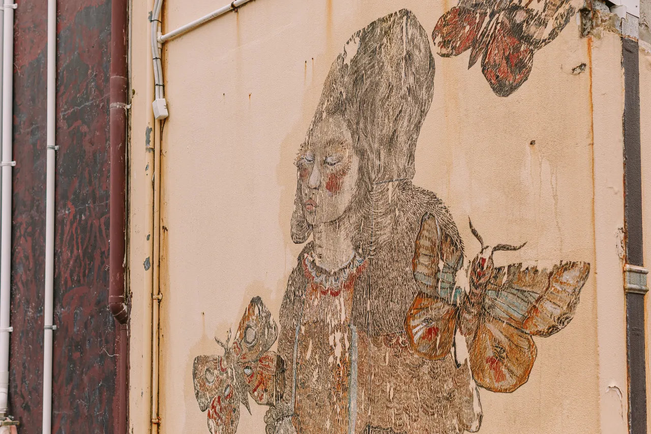 Mural in Queenstown