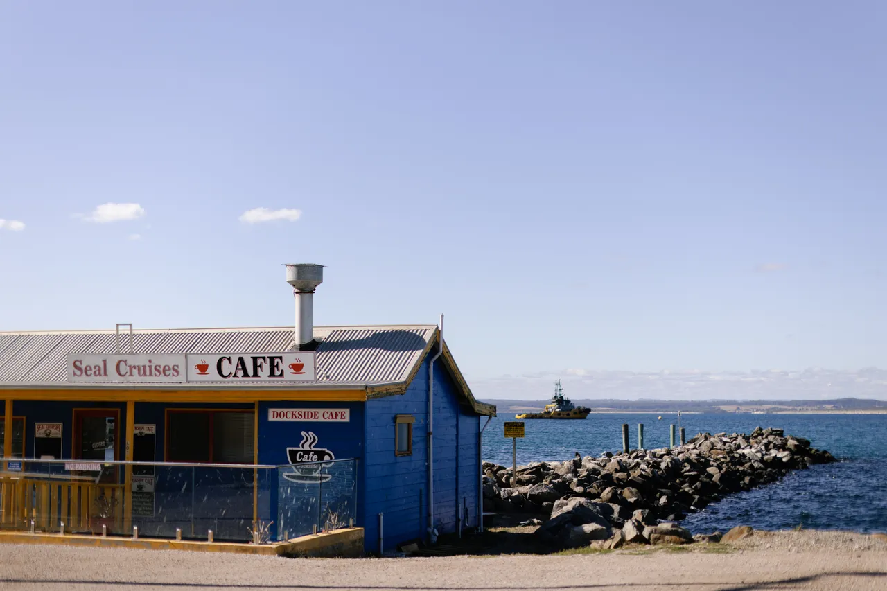 Dockside Cafe