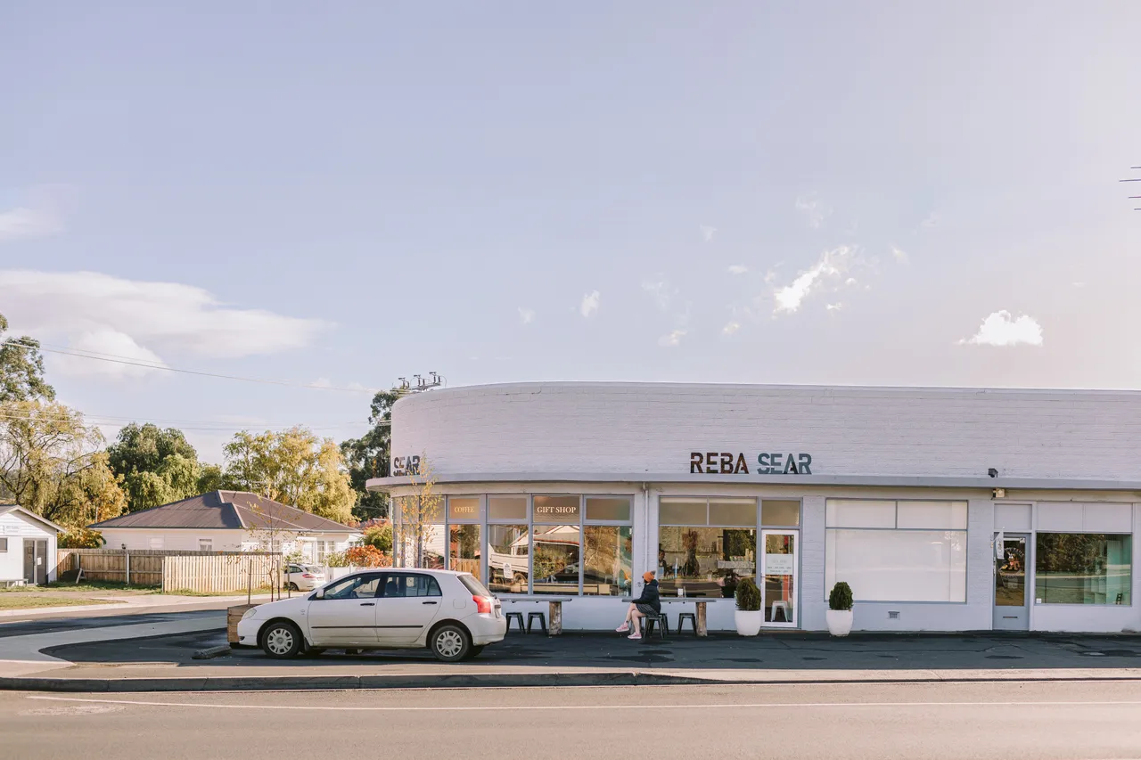 Cafe in Huonville