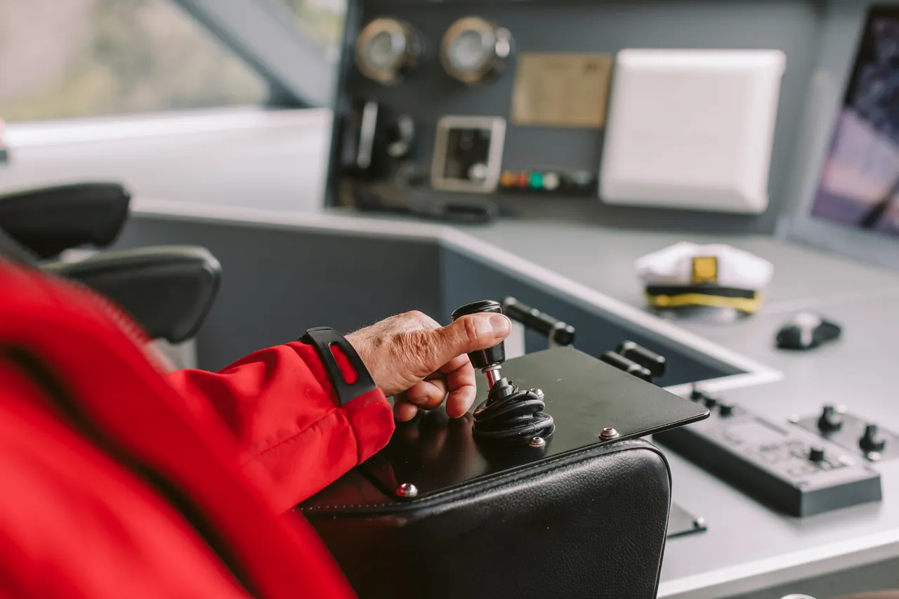 Skipper Steering the Harbour Master II