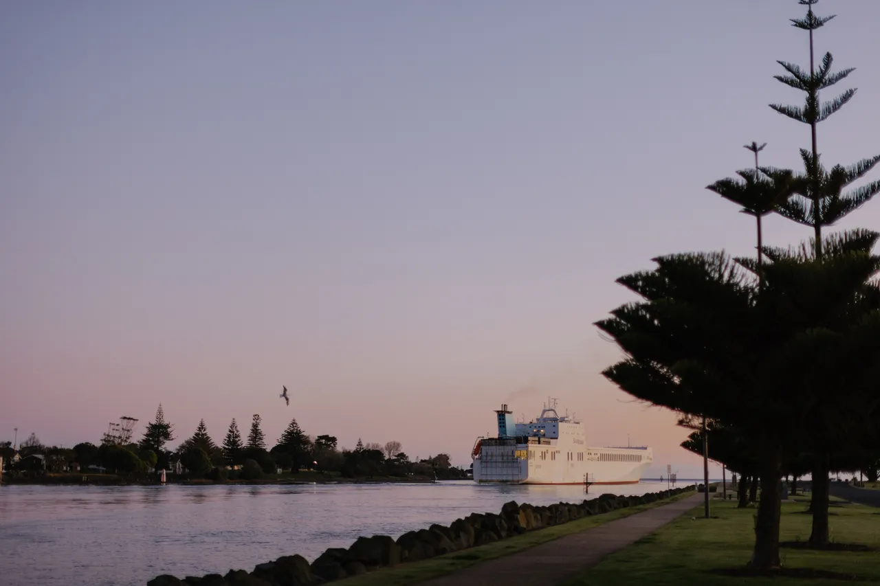 Ferry Leaving Devonport
