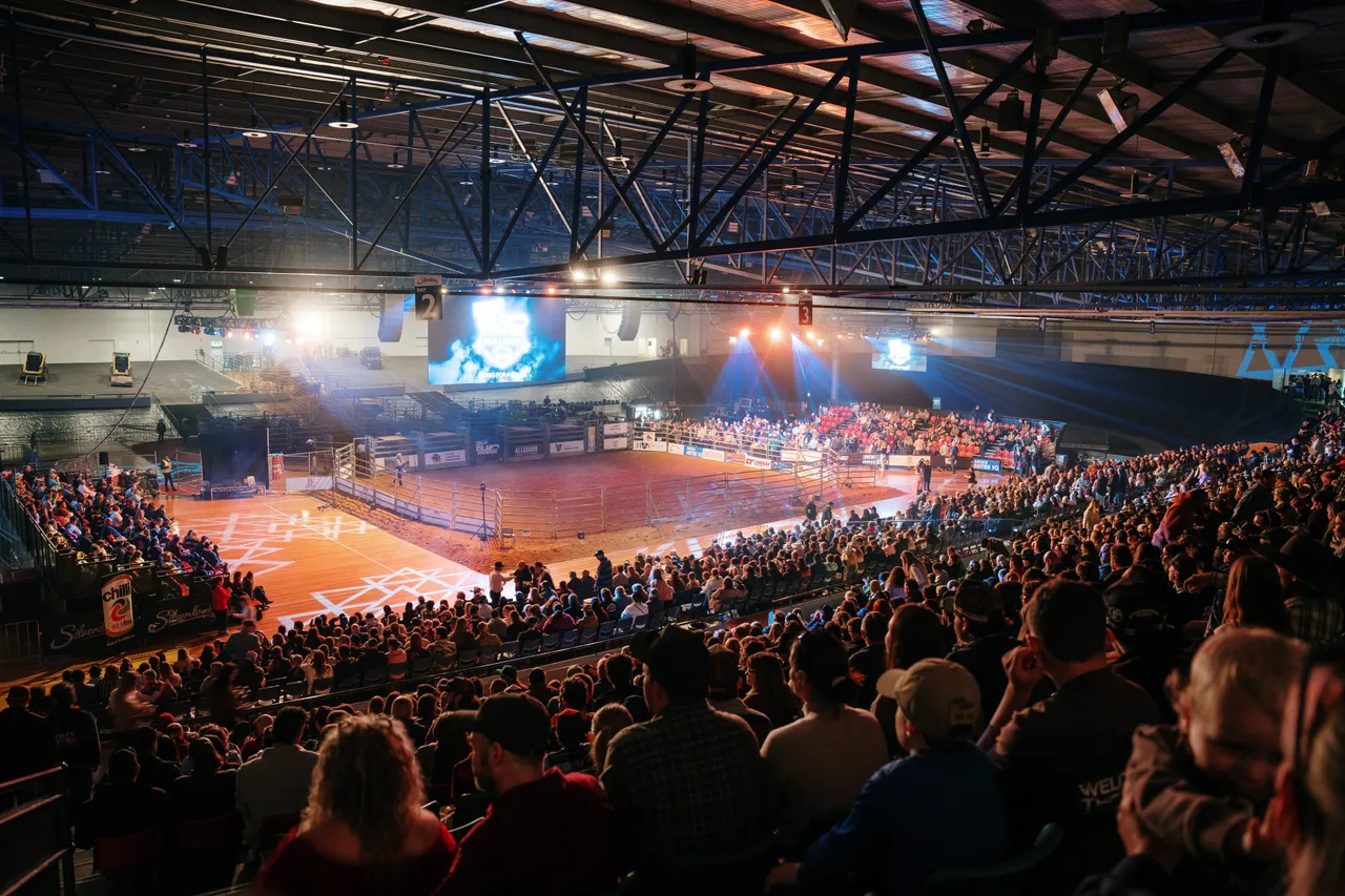 Crowd at the Island Stampede Rodeo