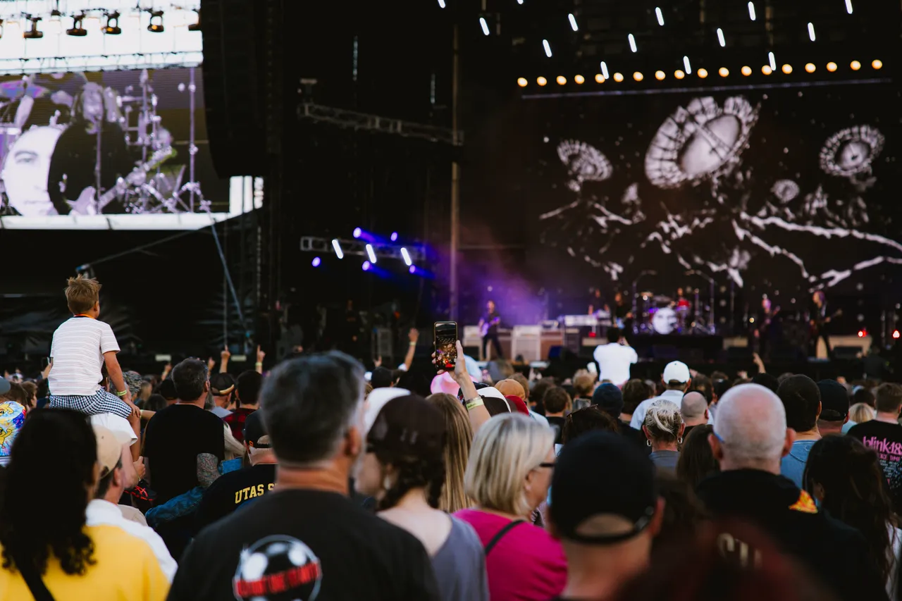 Crowd at Concert in UTAS Stadium