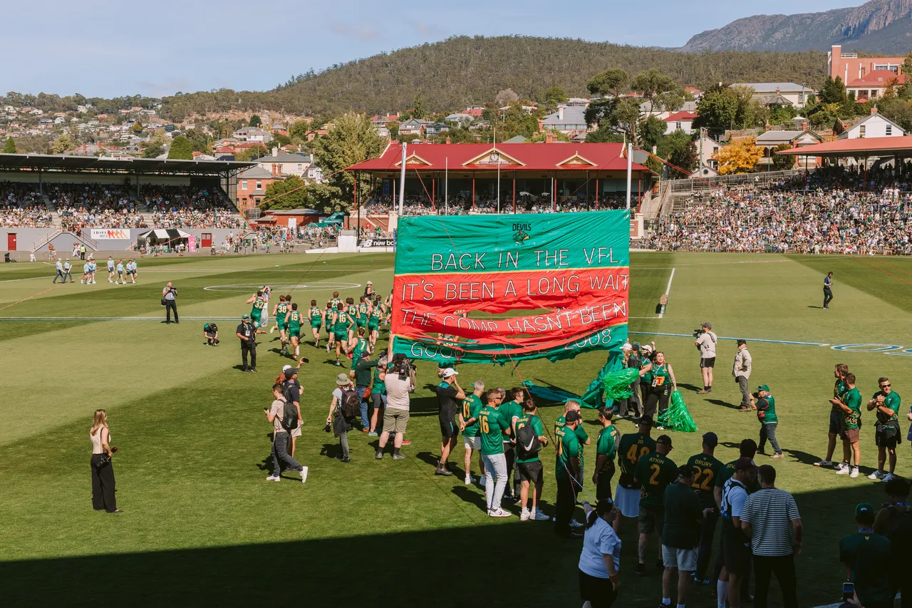 Tasmania Devils Banner