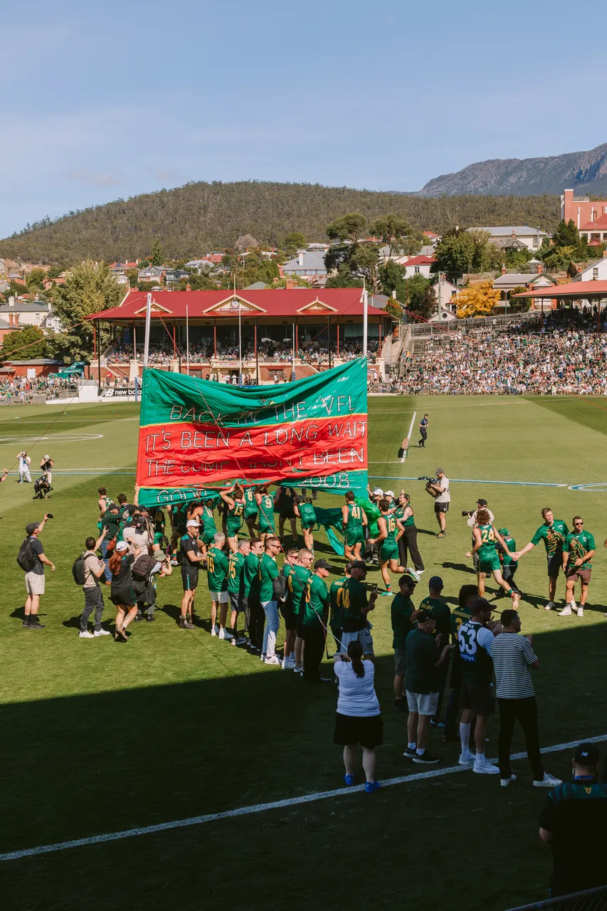 Tasmania Devils Banner