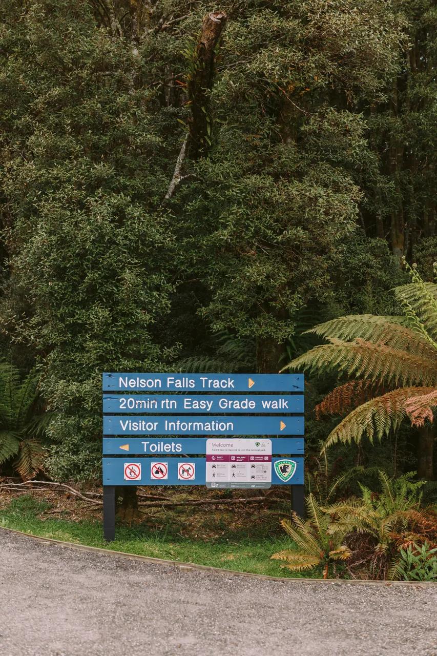 Nelson Falls Track Signage