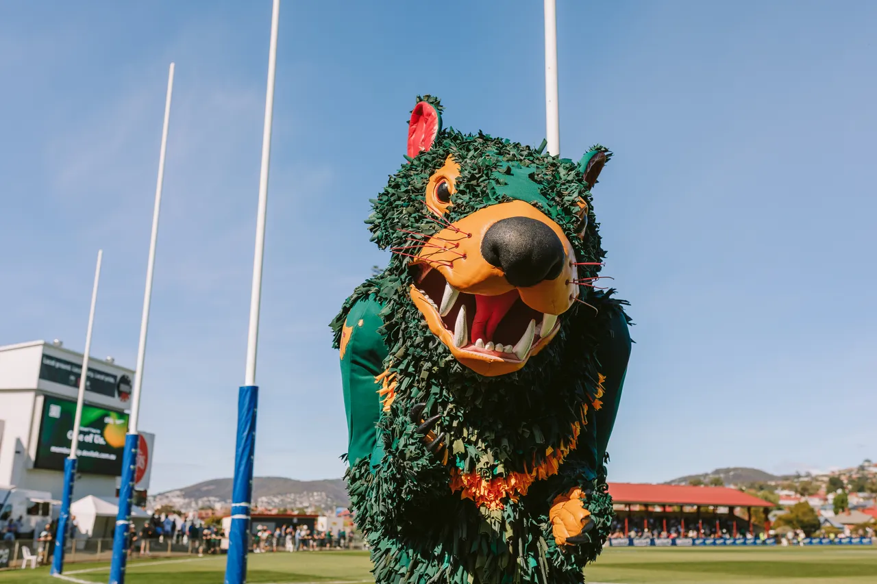 Rum'un Tasmania Devils Mascot
