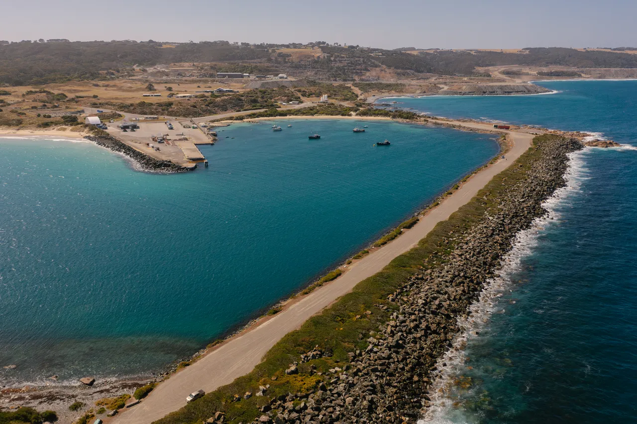 Port of Grassy