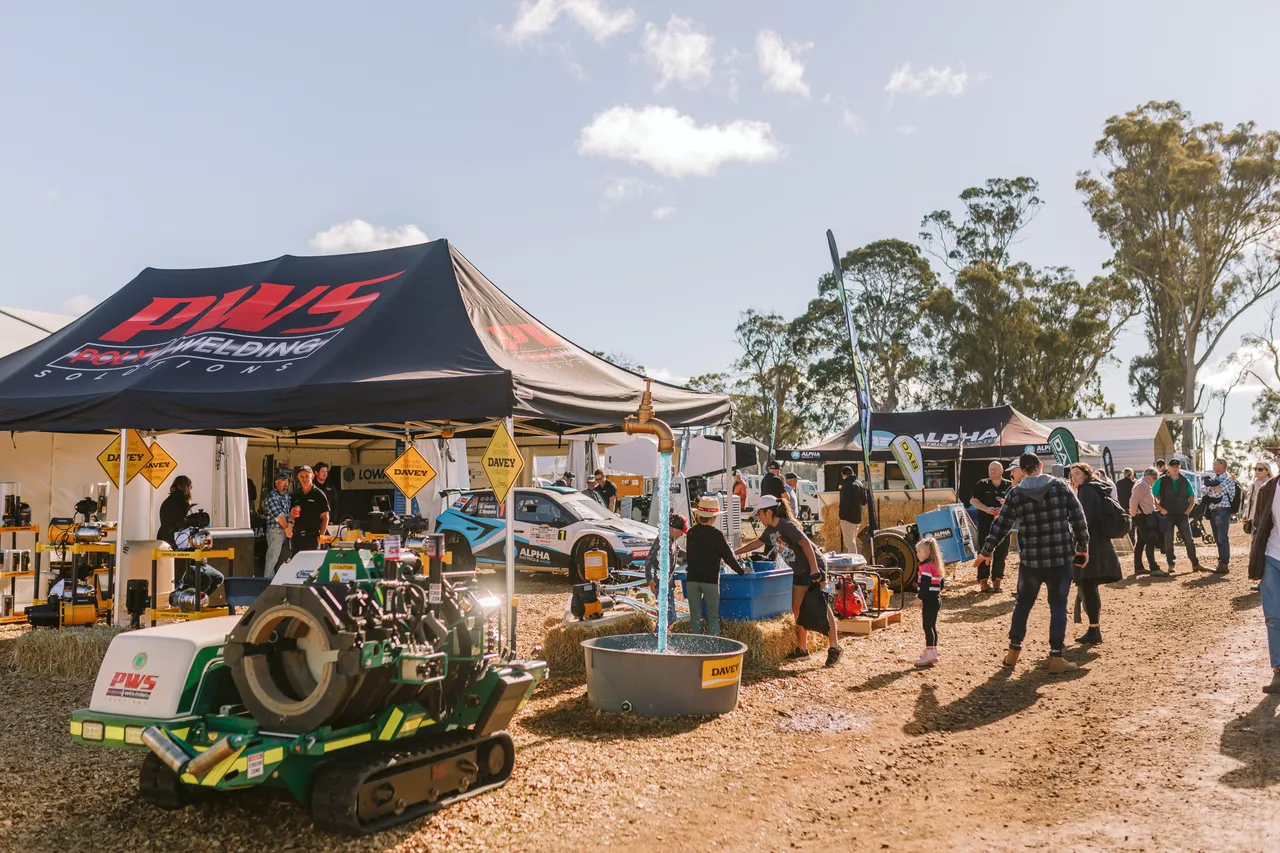 Crowds at Agfest