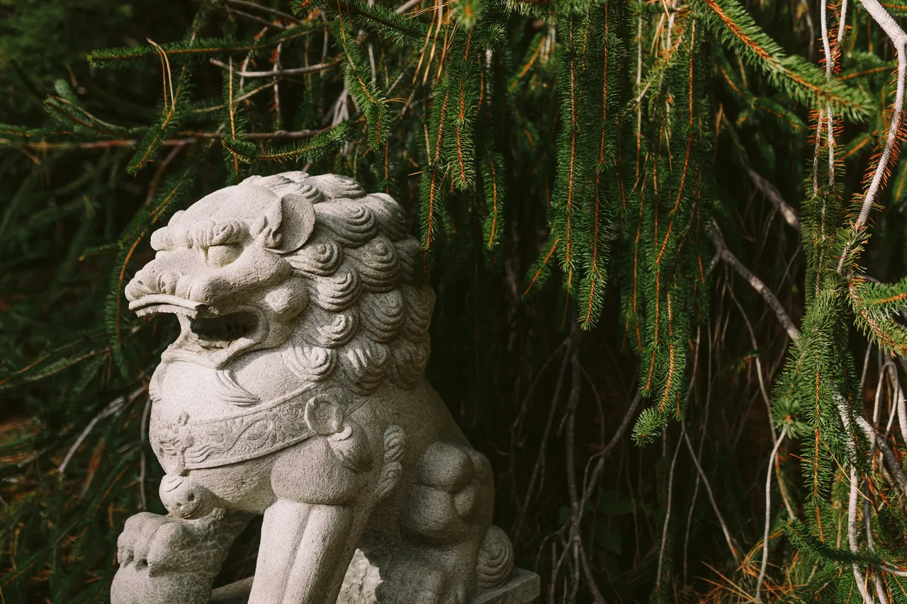 Lion Statue at the Royal Tasmanian Botanical Gardens