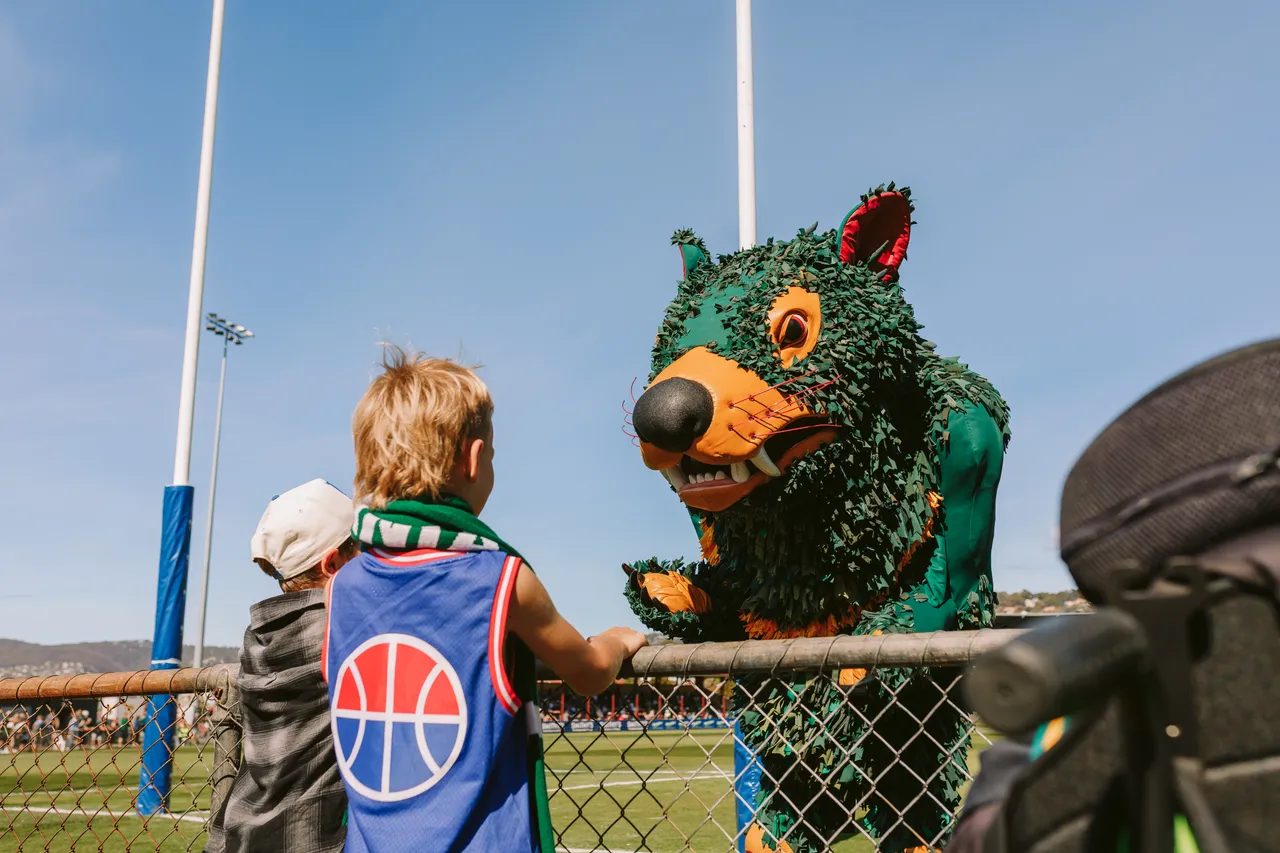Rum'un Tasmania Devils Mascot