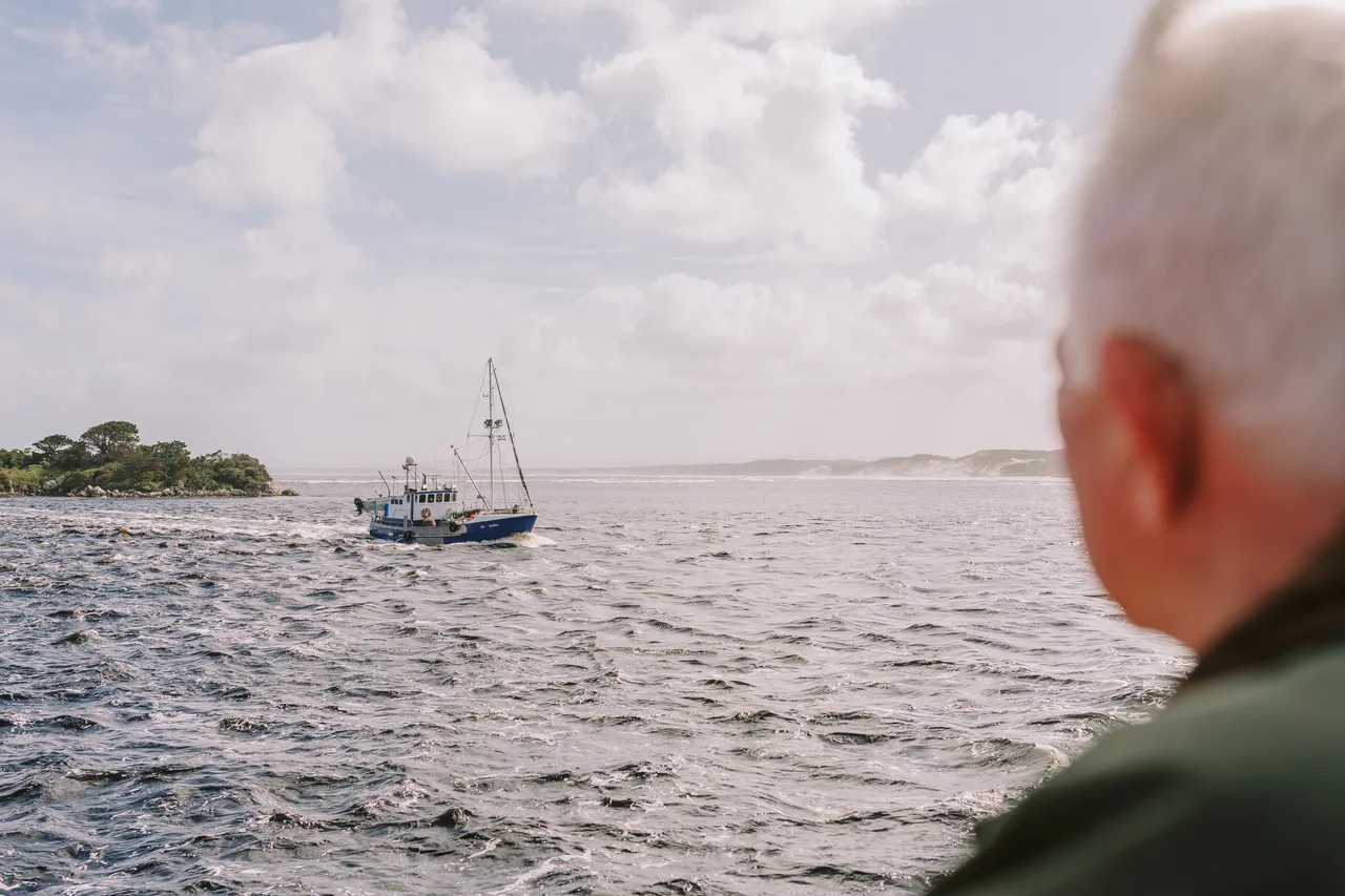 Fishing Boat in Macquarie Harbour