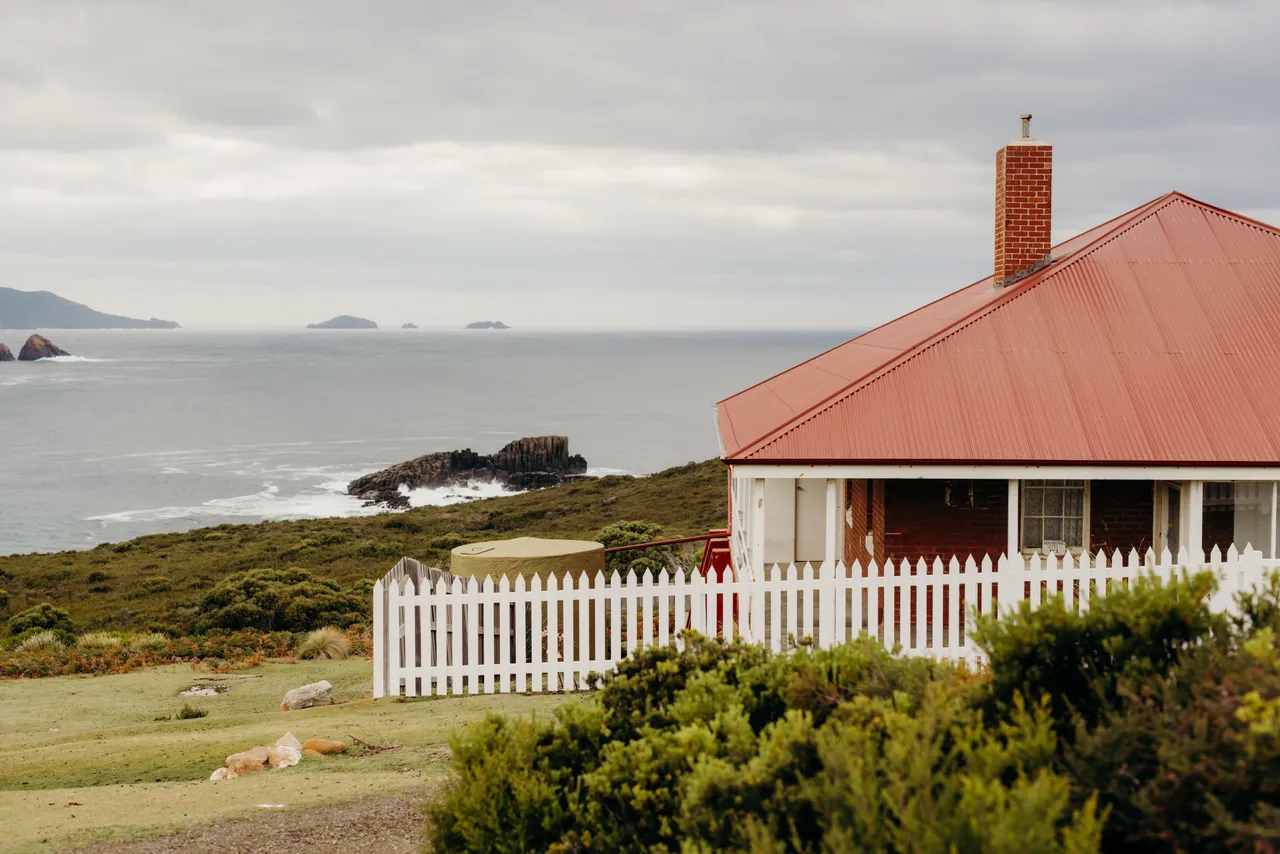 Cape Bruny Lighthouse Cottage