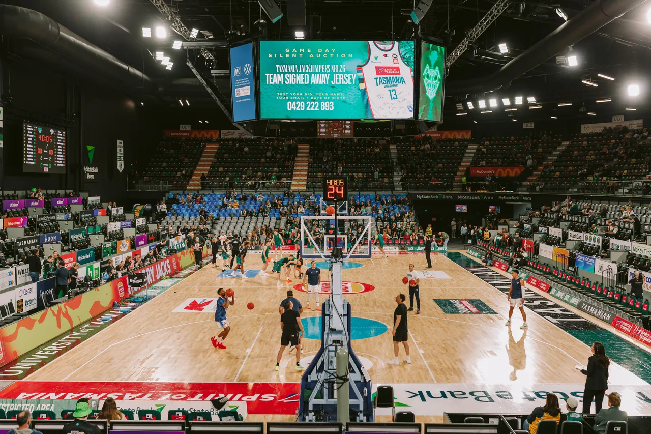 Players Warming Up at MyState Bank Arena