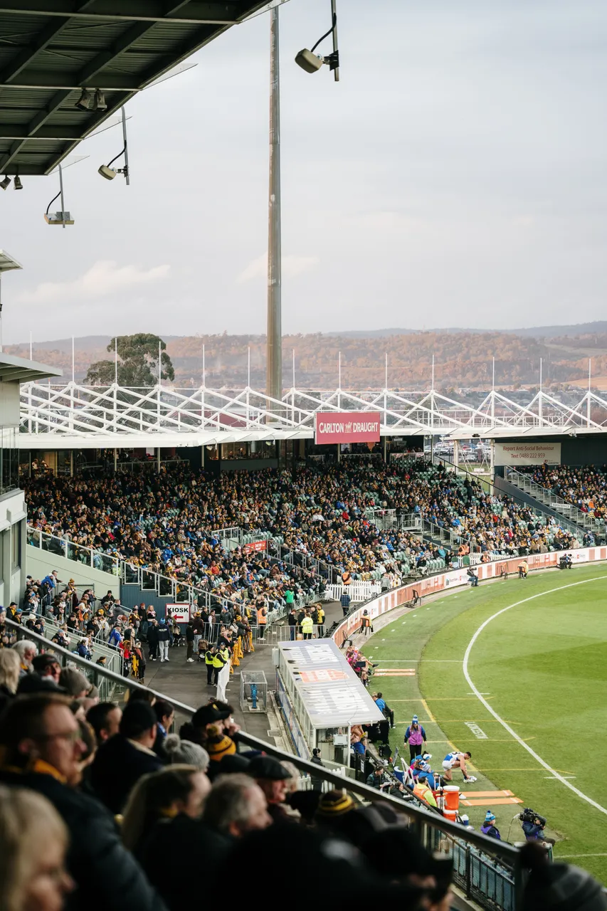 Spectators at UTAS Stadium