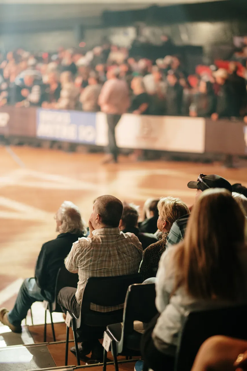 Silverdome Crowd for the Island Stampede Rodeo