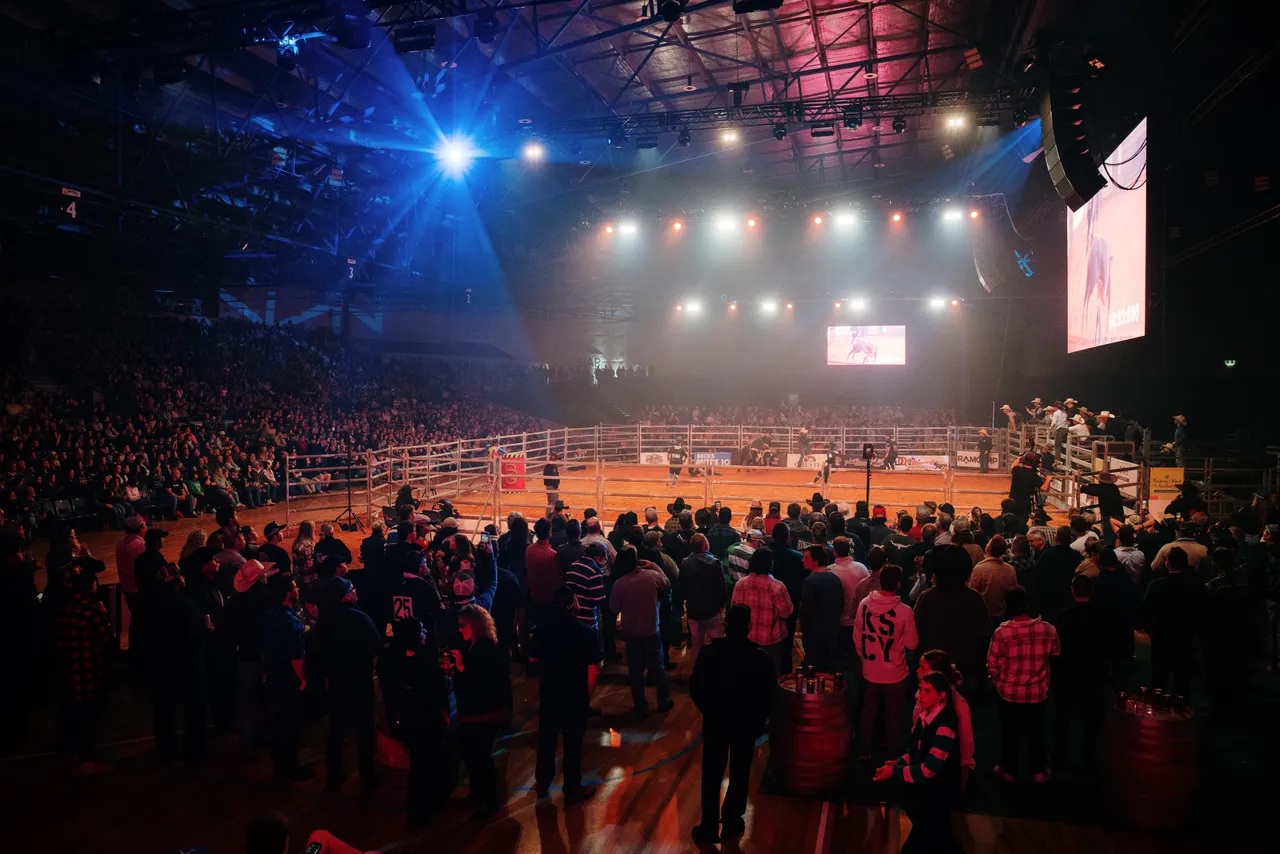 Silverdome Crowd for the Island Stampede Rodeo