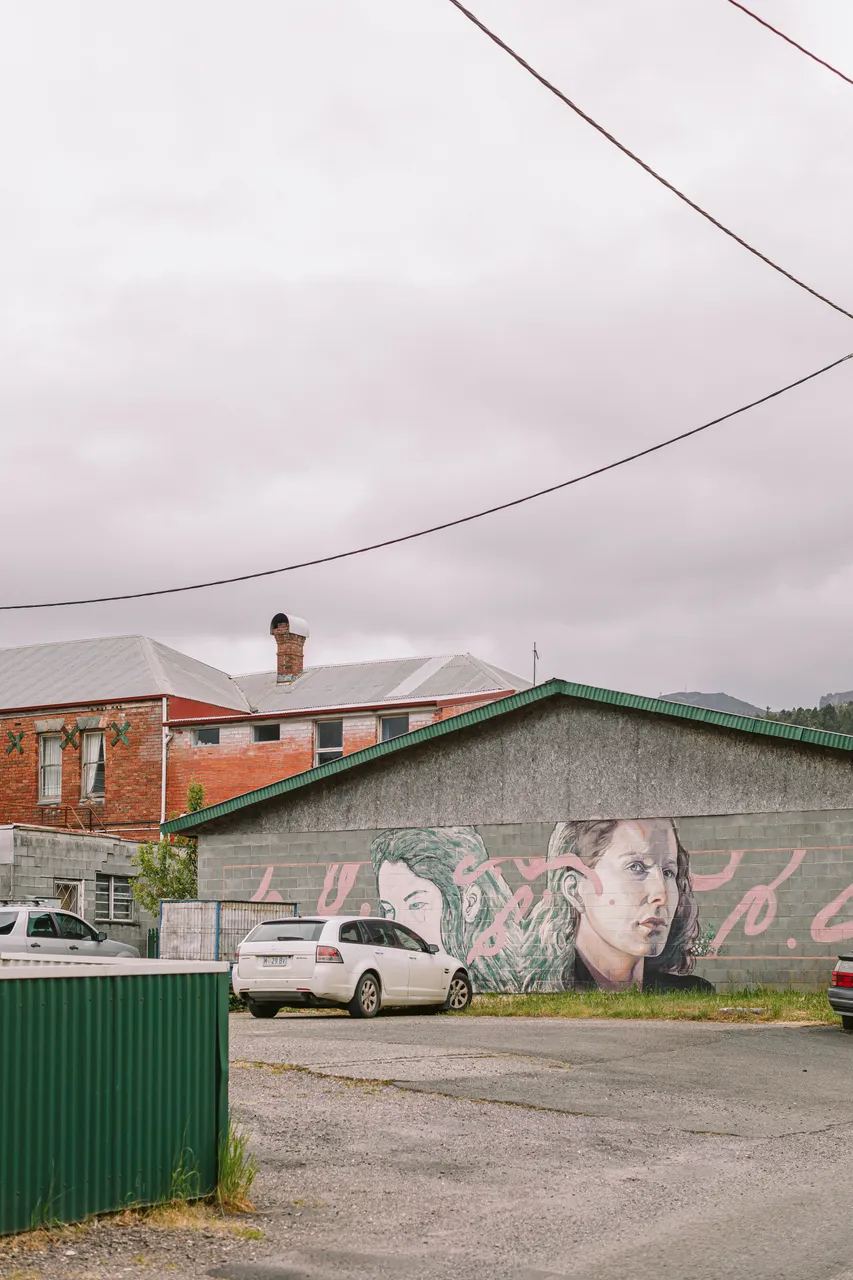 Mural in Queenstown