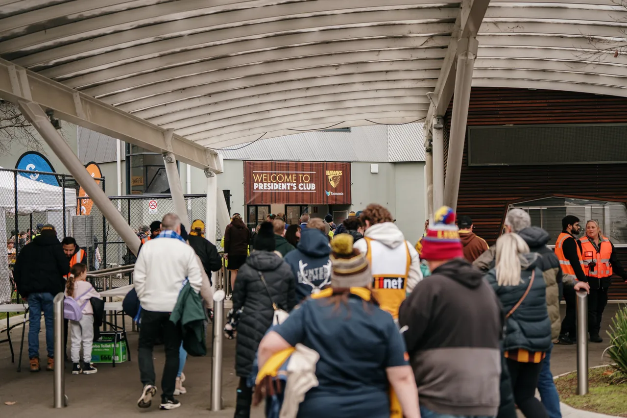 Spectators Entering UTAS Stadium