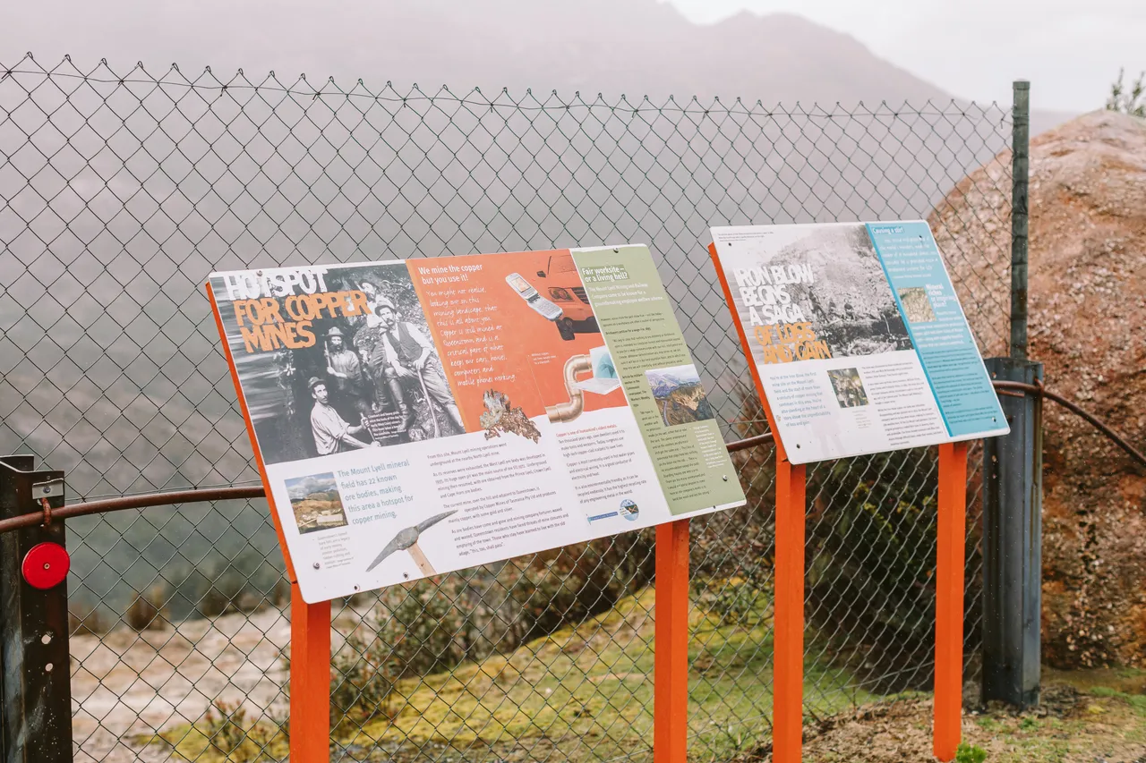 Iron Blow Lookout Signage