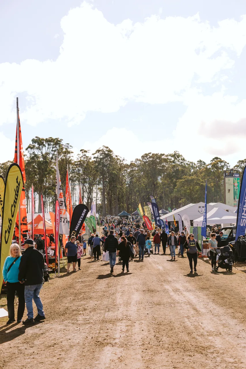 Crowd at Agfest