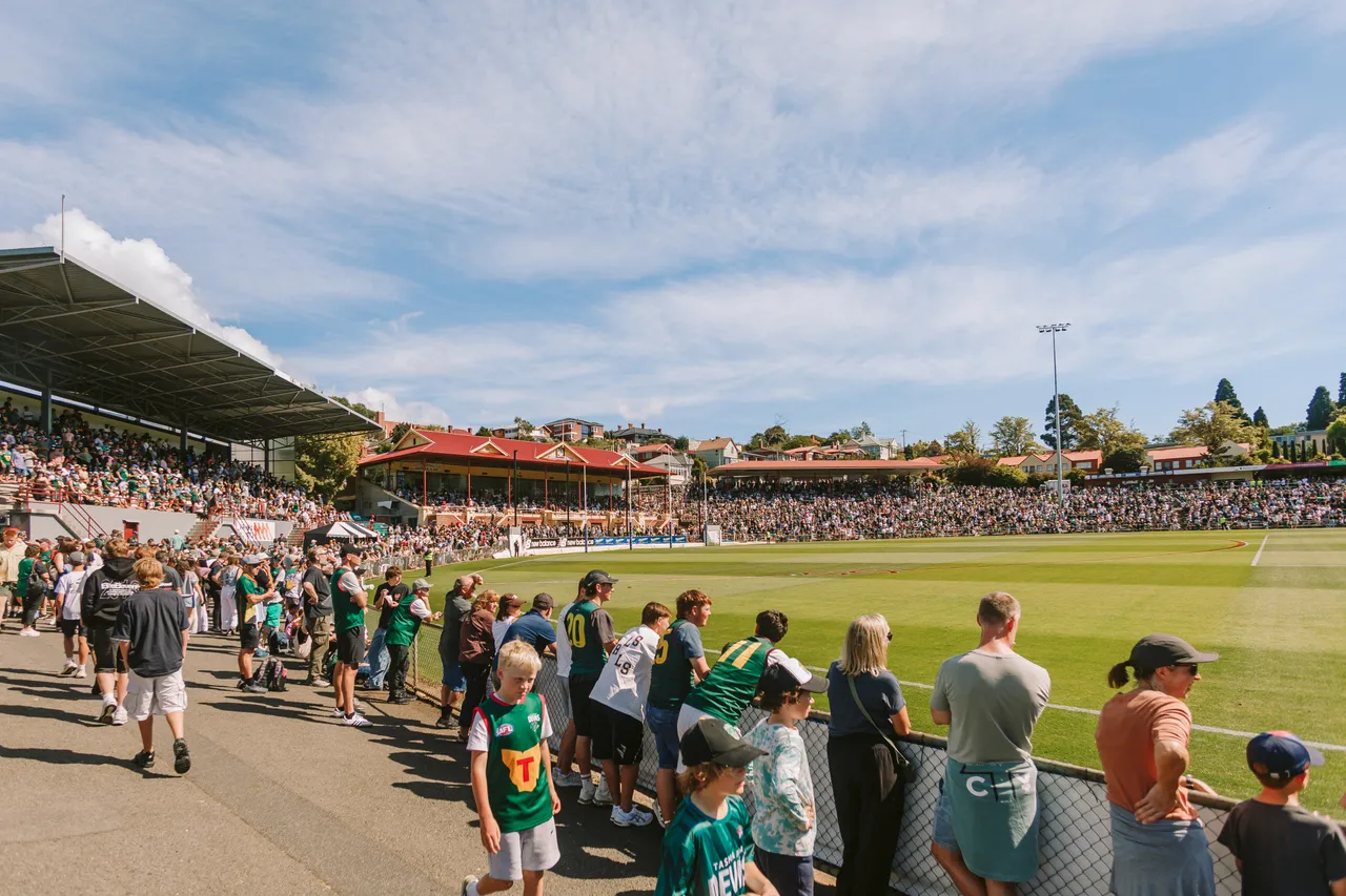 Spectators at Tasmania Devils Game