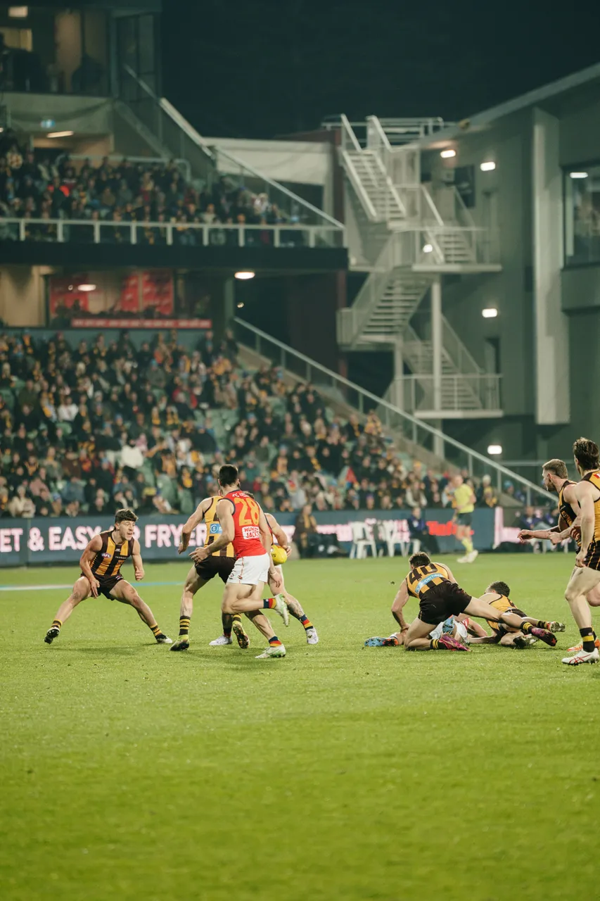 Hawthorn vs Adelaide at UTAS Stadium