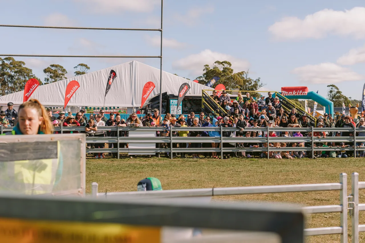 Crowd at Agfest