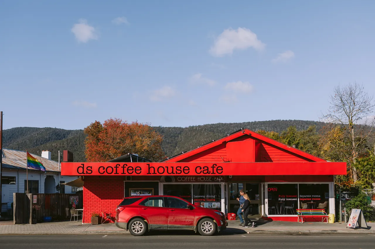 Cafe in Huonville