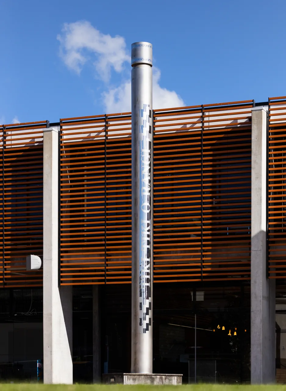 Massey University Brand Library - Pou Tiki Tiki o Rangi -4