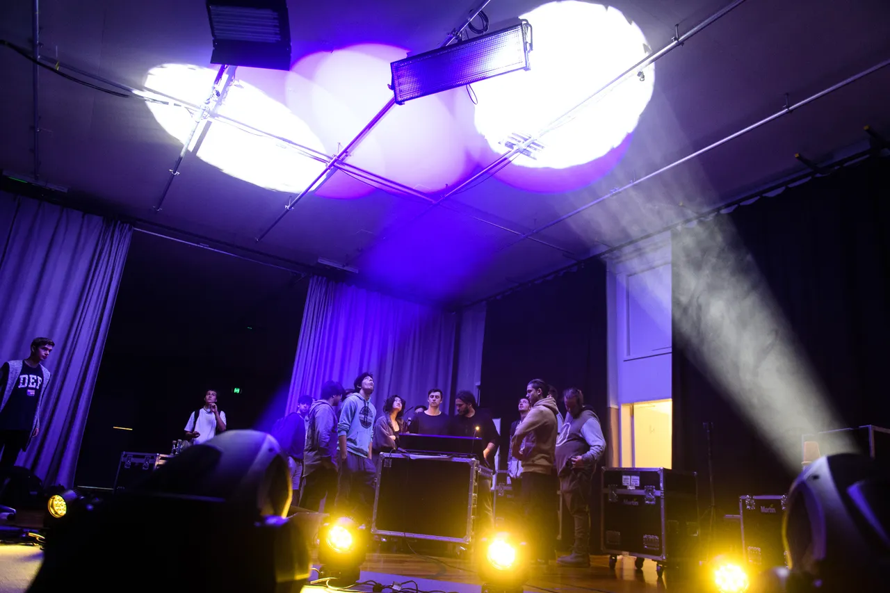 CMP Lighting - Purple