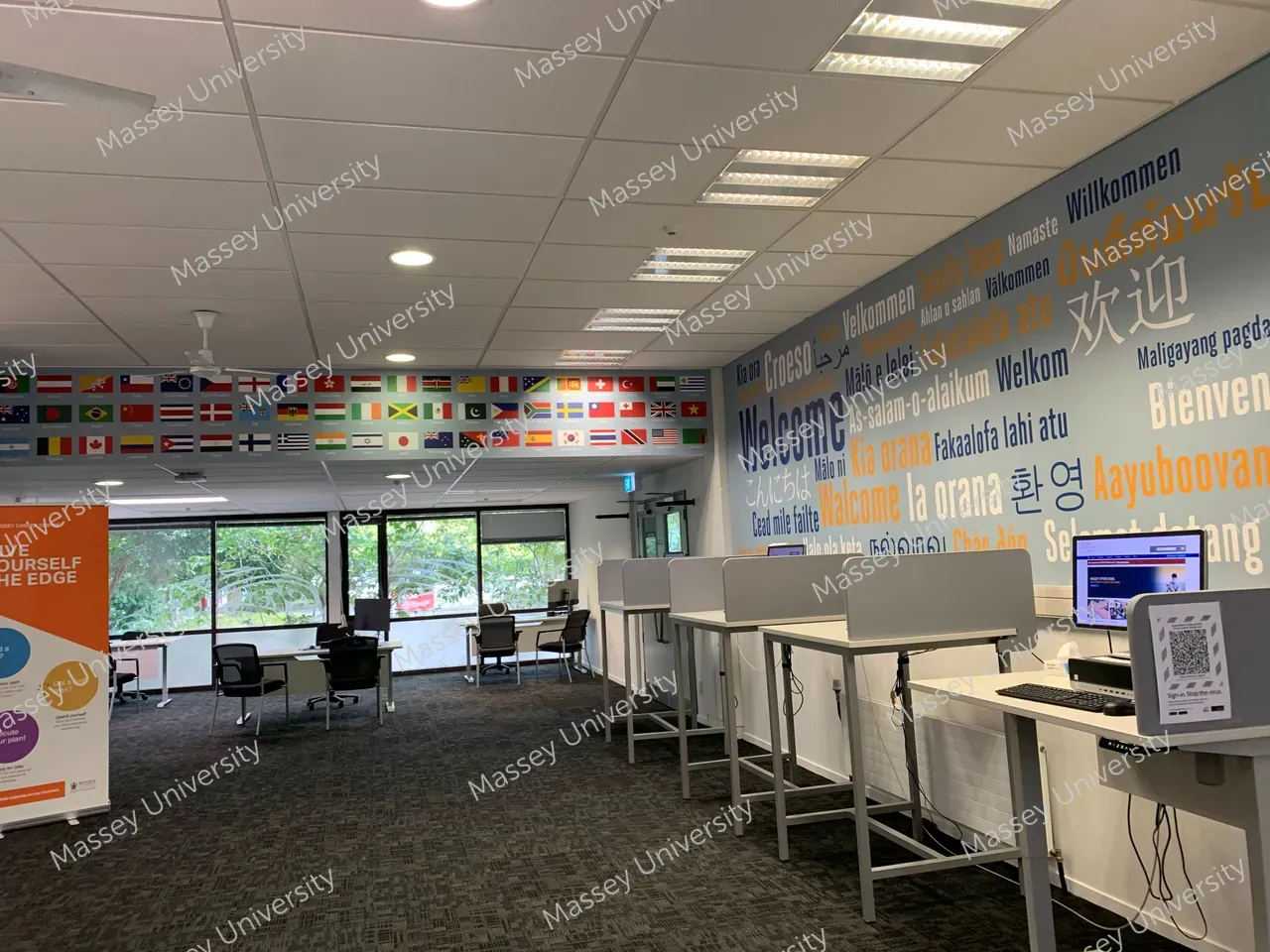 370430-registry-international-welcome-artwork