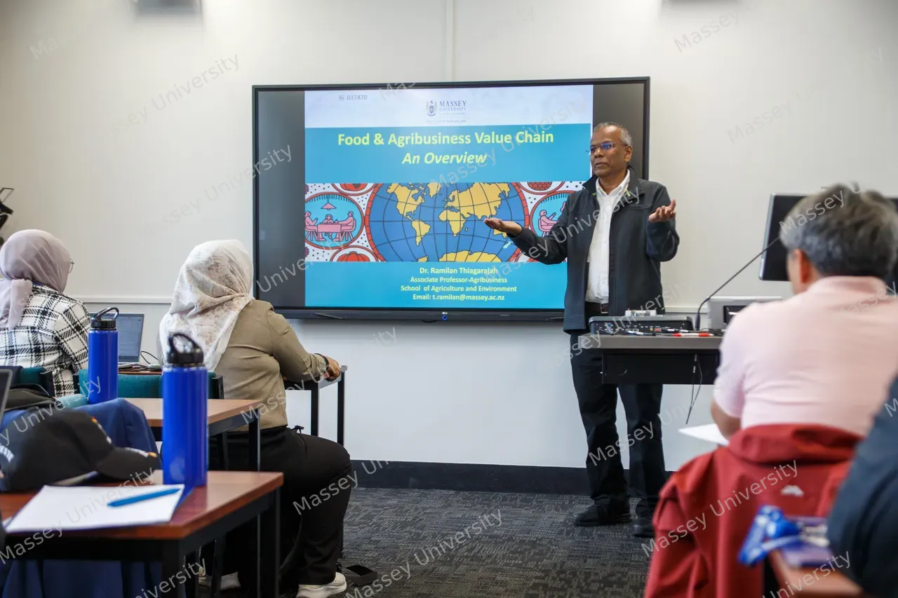 ASEAN-short-course-marketing-2024-035