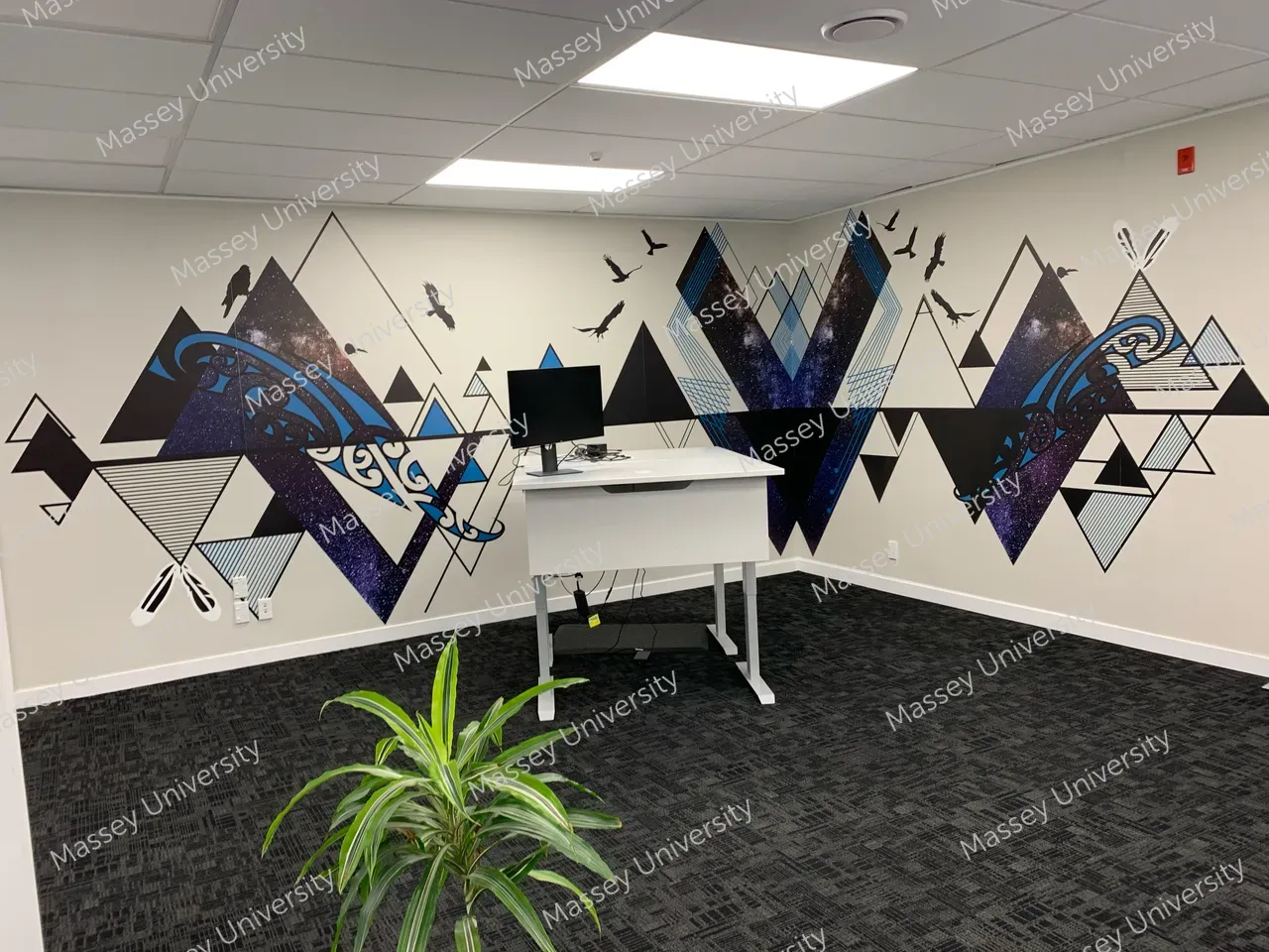 370420-mural-in-academic-advisor-area-registry